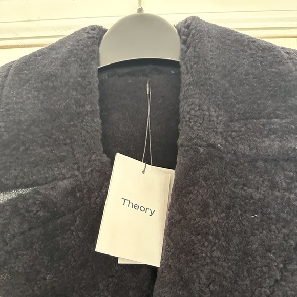 NWT Theory Patent Leather Shearling Jacket. Size small. - Picture 4 of 5